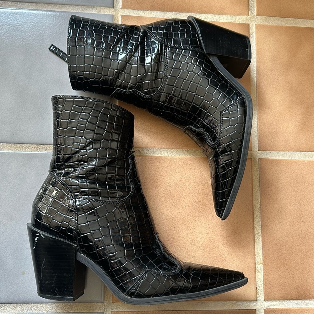 Black boots
